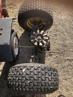 John Deere 115 Hydrostatic Transmission And Rear Wheels