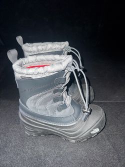 The North Face Kids Snow Boots  size 13