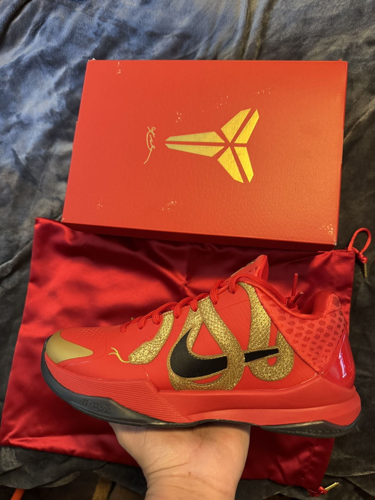 Kobe V Year Of the Mamba Size 8