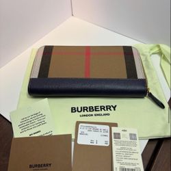 Burberry Large Wallet | Dark blue