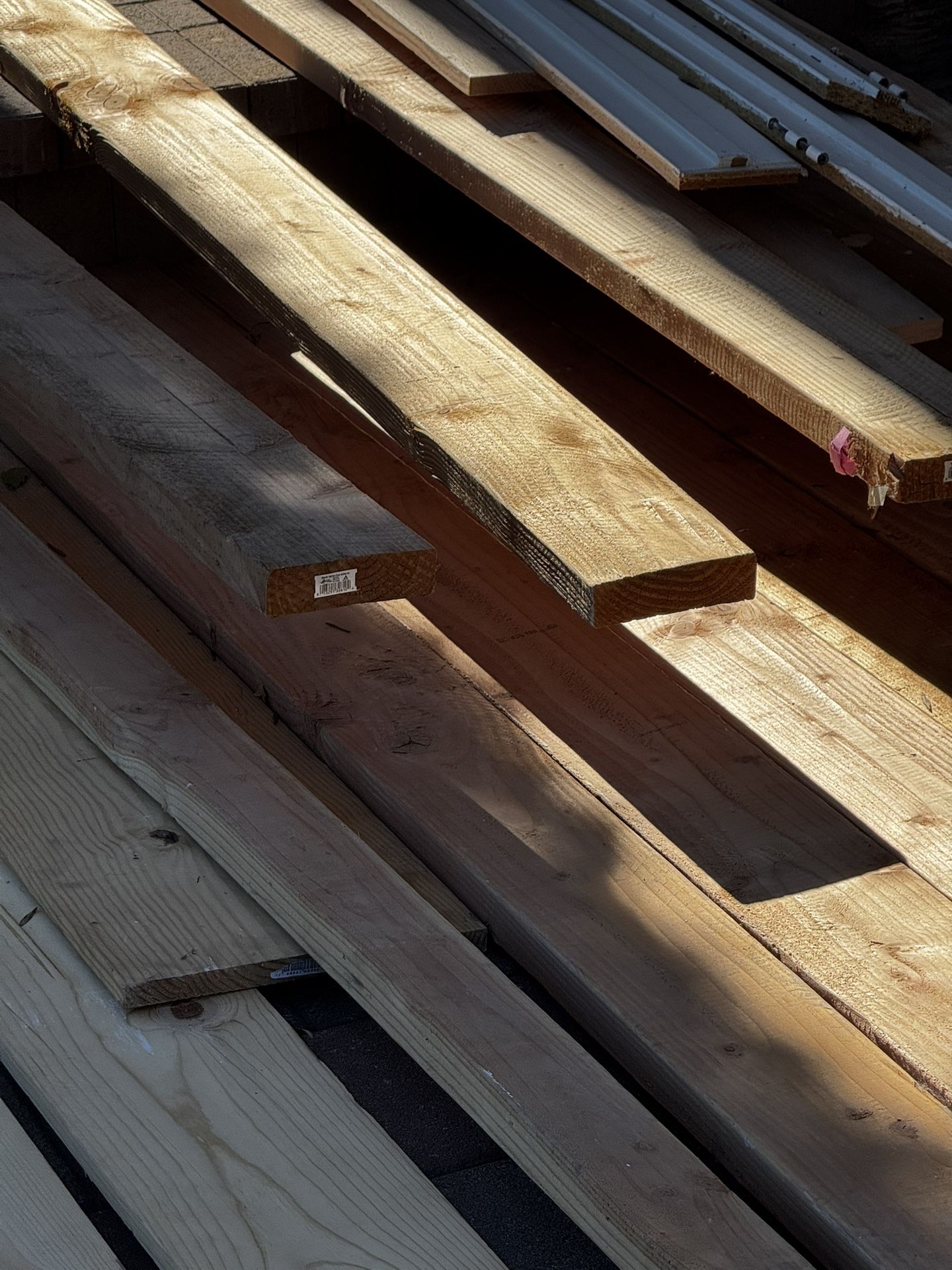 π₯ Huge Lot of Wood Boards & Mixed Lumber β Perfect for Projects! β $250 OBO