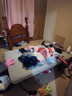 Adjustable twin bed