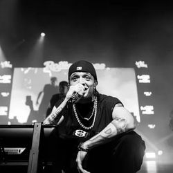 PESO PLUMA VIP SUITE