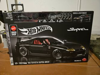Hot Wheels Mattel Brick Shop '94 Toyota Supra MKIV Building Set