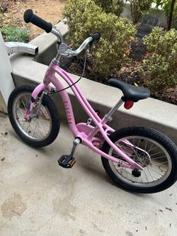 Girls bike for ages 4-7