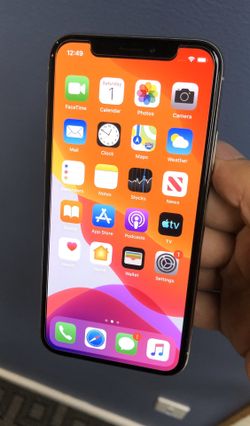 iPhone X 64GB Factory Unlocked-Silver