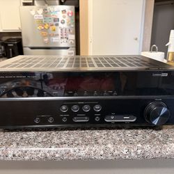 Yamaha RX-V377