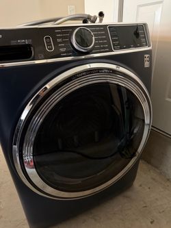 GE Profile™ 5.3 cu. ft. Smart Front Load Washer