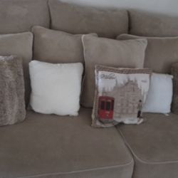 Set of 2 Large couches