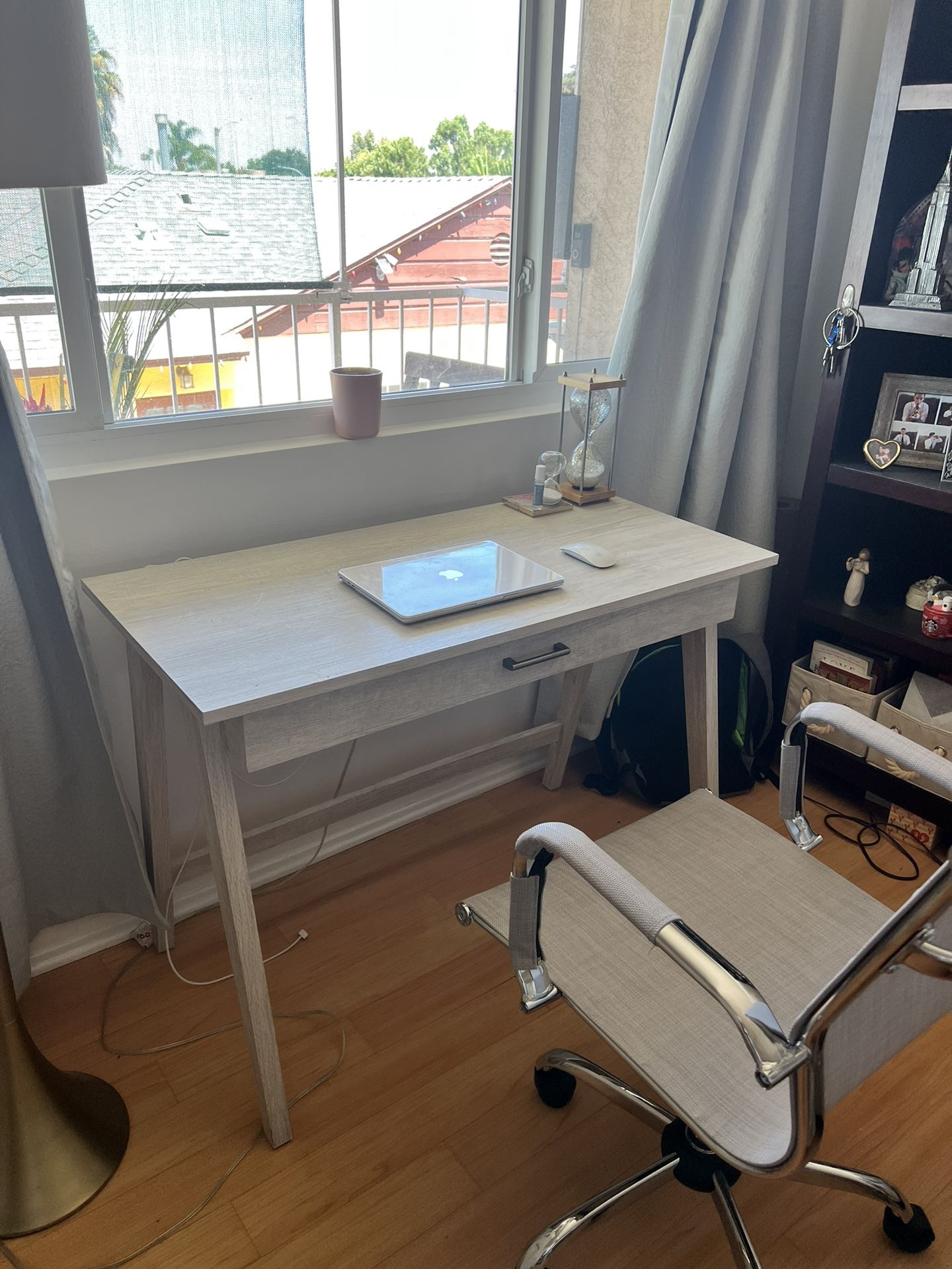 Vanity Desk for Sale in Downey, CA OfferUp
