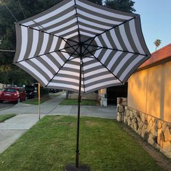 9Ft Solar Umbrella Black &White 