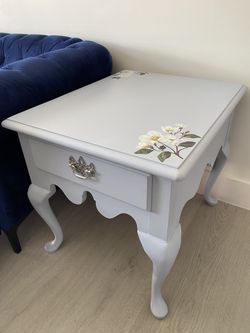 End Table/night Stand 