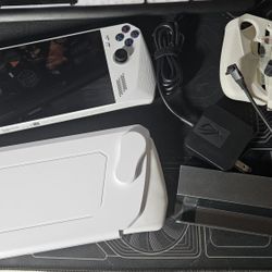 Asus ROG Ally Z1 Extreme 1TB w/ Accessories