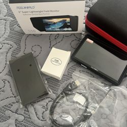 Lightweight Field Monitor