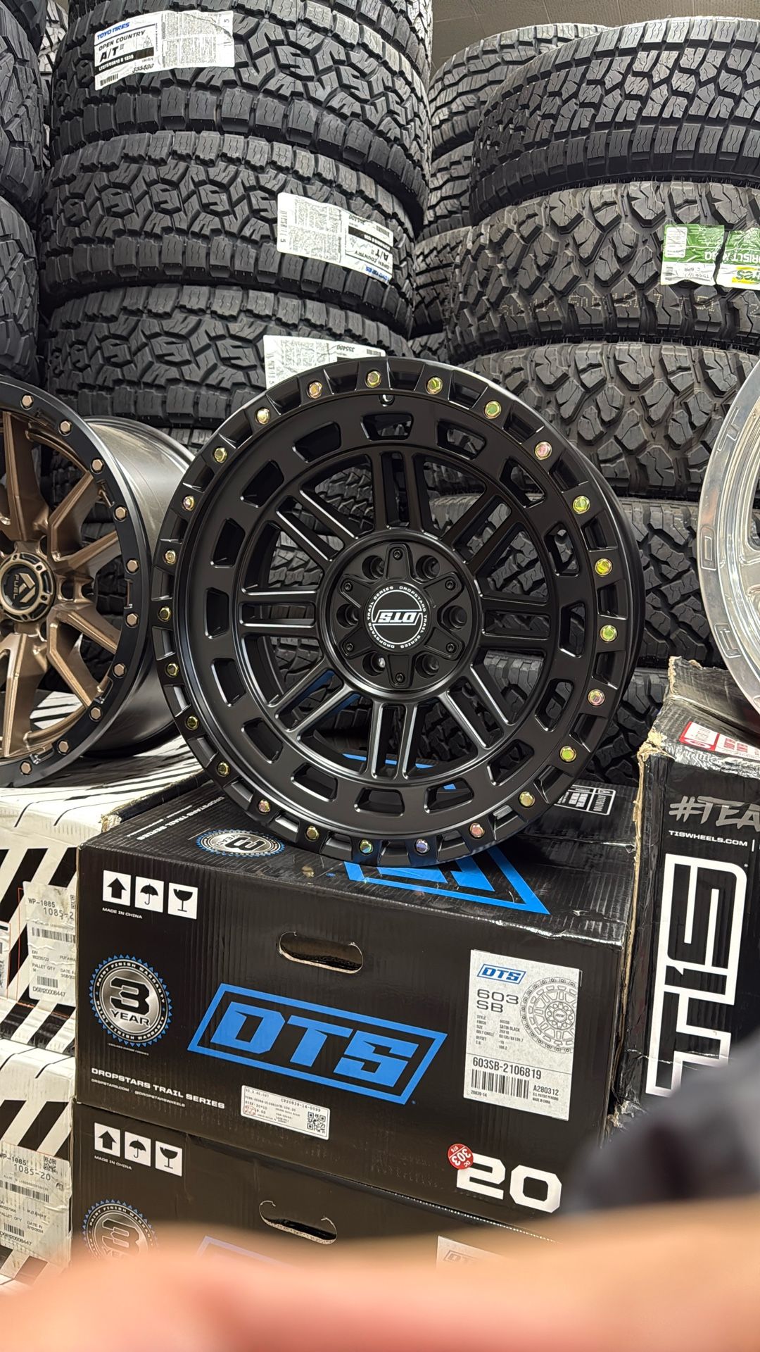 Drop Star Stain Black