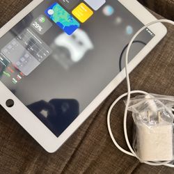 iPad 5th 128 GBs Unlocked 