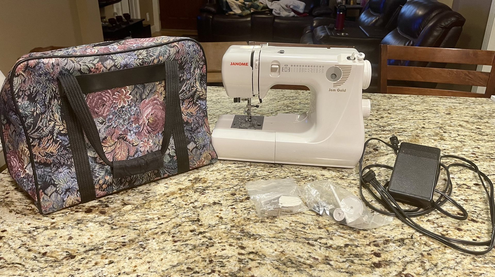 Janome Jen Gold Lightweight Sewing Machine