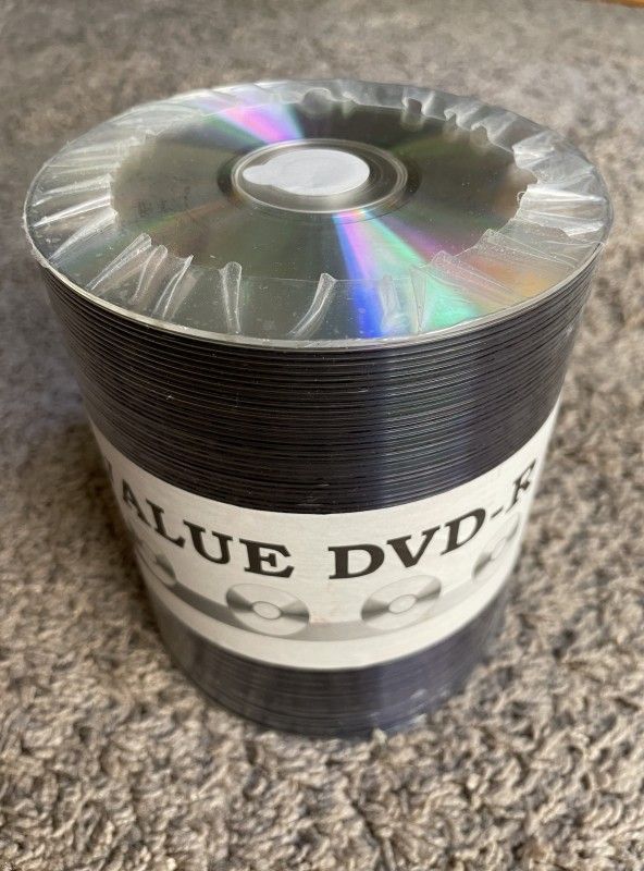 Blank Media - 100 Pack DVD-R (Taiyo Yuden)