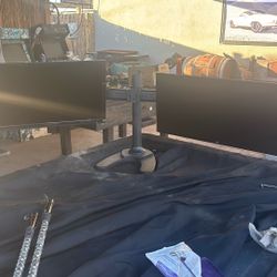 Two Monitor With Base 