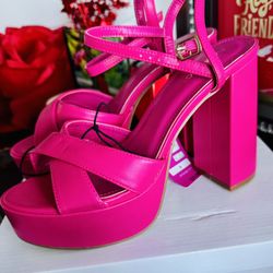 Size 9 Hot Pink heels / Never worn / Brand New