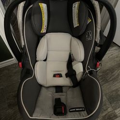 Graco Car Seat 