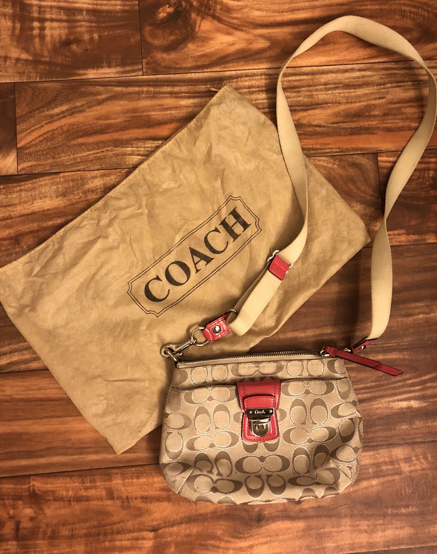 Coach Poppy Crossbody Bag for Sale in Irvine, CA - OfferUp