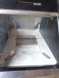 Coin pushing machine