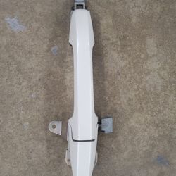 2010-2013 HONDA PILOT DOOR HANDLE WHITE PEARL