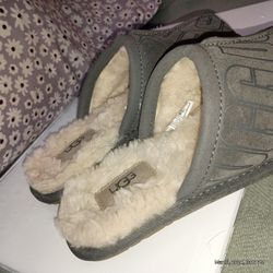 UGG furry Slippers* New*