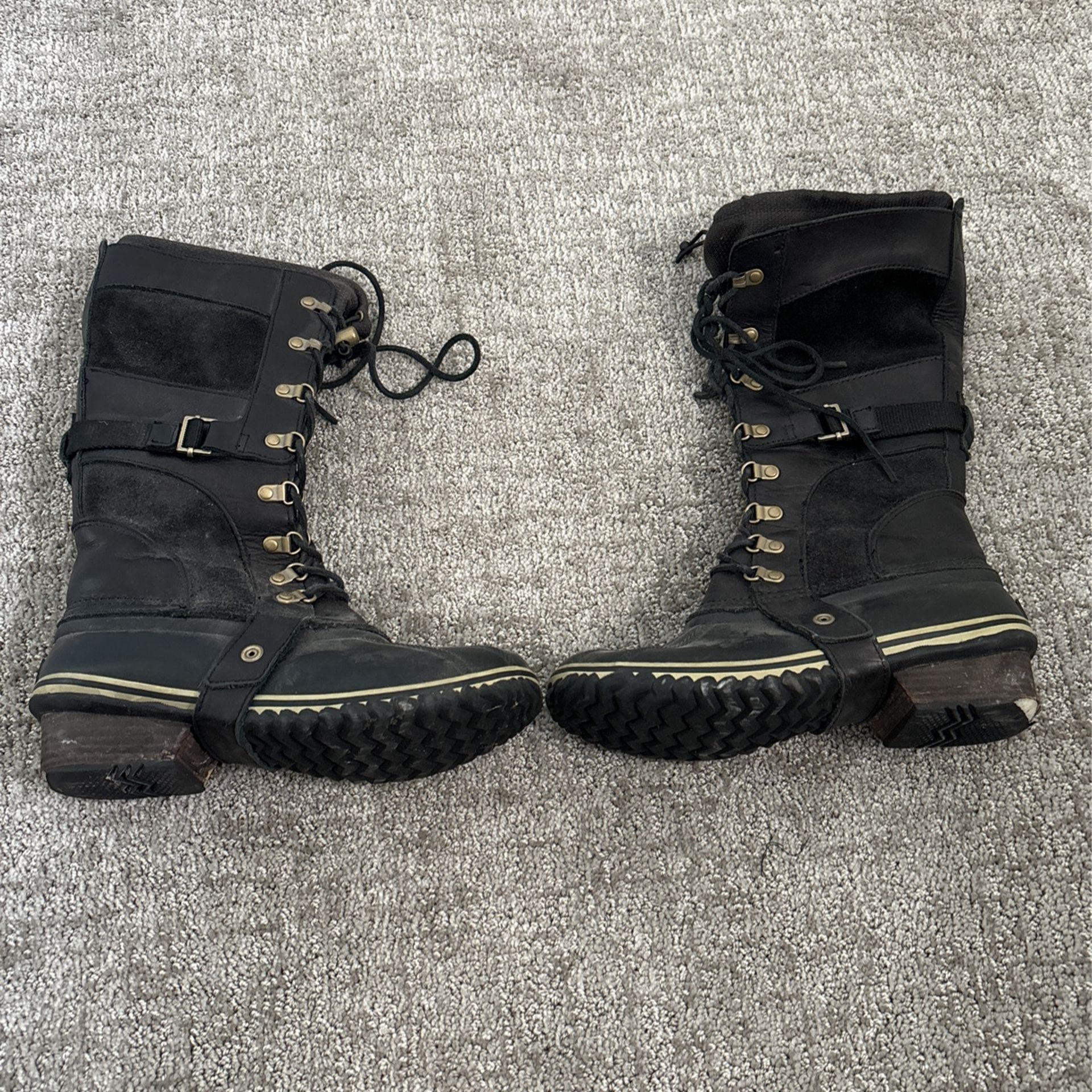 Women’s Size 9 Sorel All Weather boot