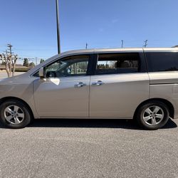 2011 Nissan Quest