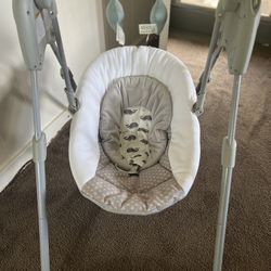 Graco Compact Baby Swing