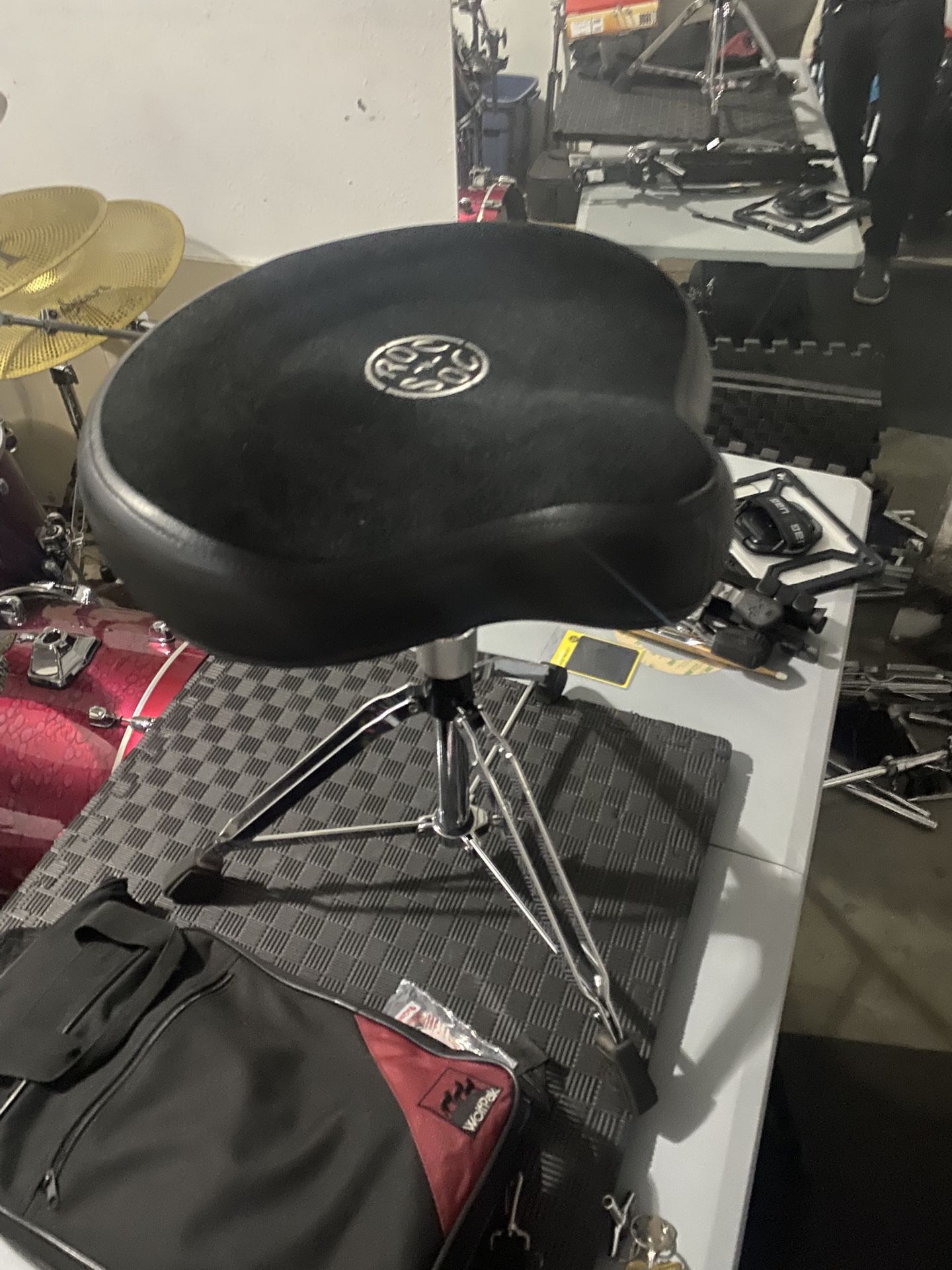 Roc N Soc Drum Throne