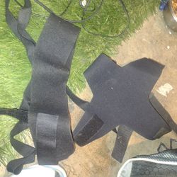 volley balls with bagpack and braces