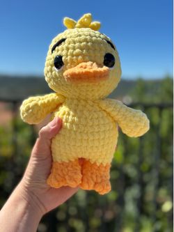 FNAF Toy Chica 🦆 handmade 🧶 crochet 🧶 plushie