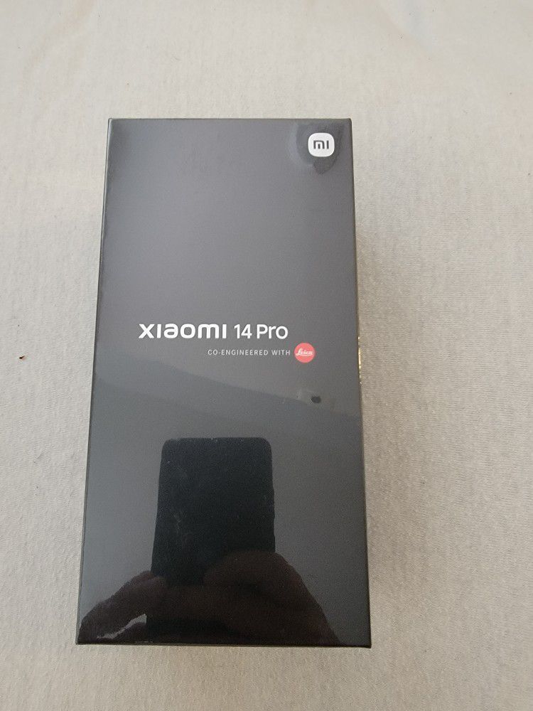 Xiaomi 14 PRO. 12GB 256GB. Factory Unlocked. CN Version (China Version)