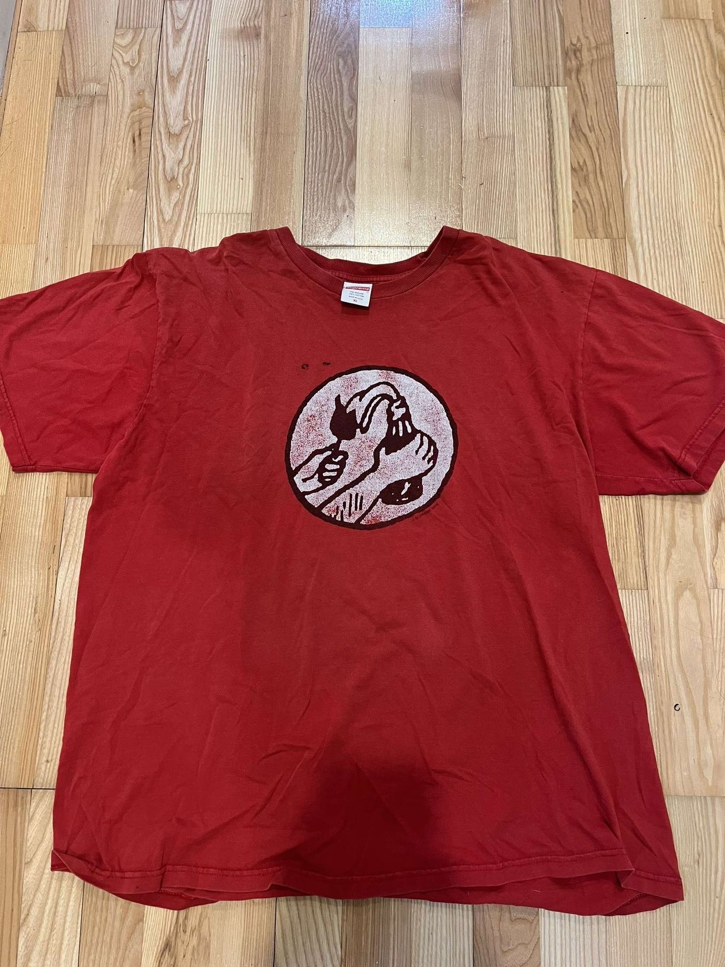 Authentic Red Supreme Molotov Tee 2018 #streetwear #hypebeast