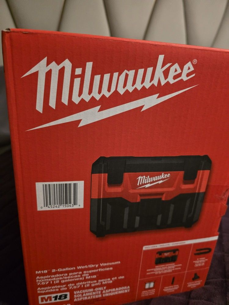 Milwaukee Cordless Wet Dry Vacuum