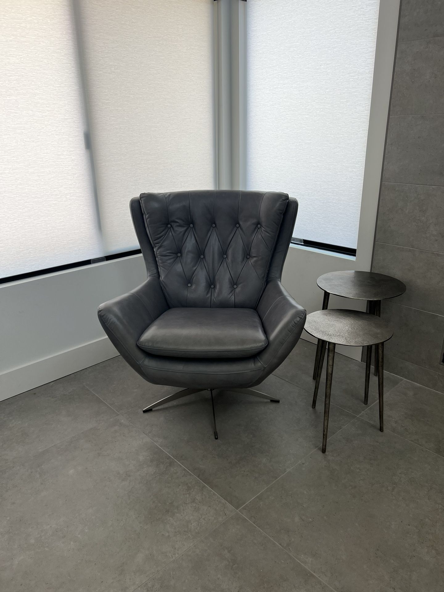 Pottery Barn Wells Tufted Leather Swivel Arm Chair