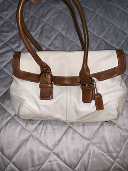 Coach hand/shoulder bag