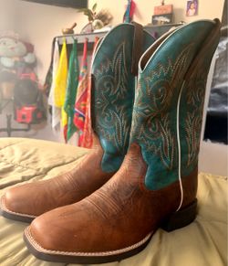 Justin’s Western Cowboy Boots Teal and Brown