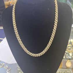 10 Karat Gold Cuban Link 