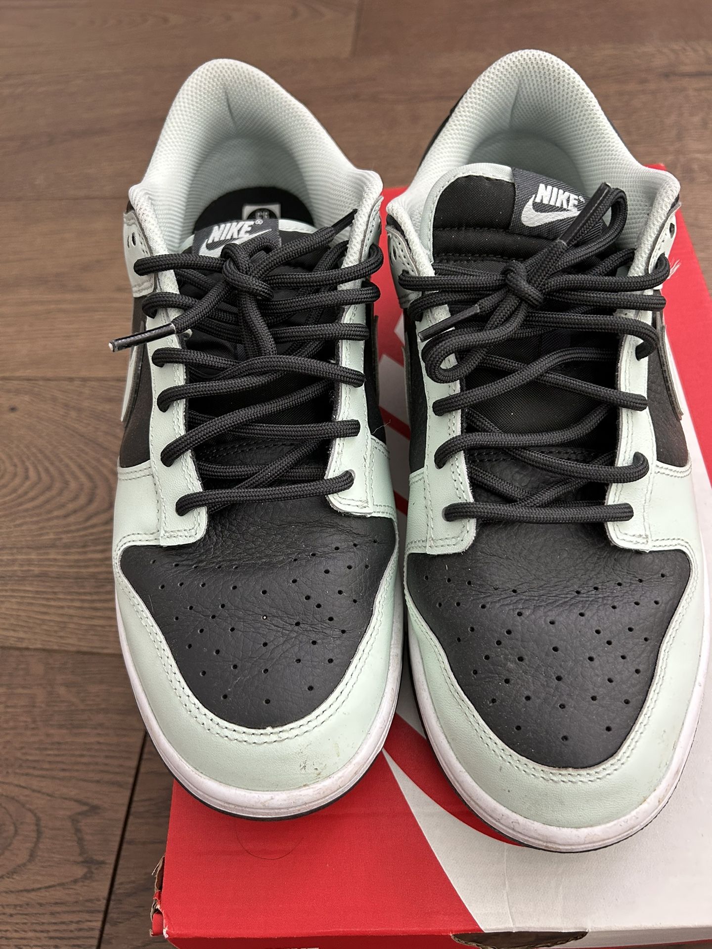 Nike Dunk SB Men’s 9.5. Like New