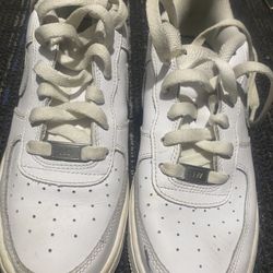 Tennis Shoes Size 5.5