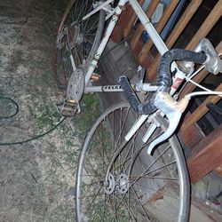 Vintage 10 speed bicycle