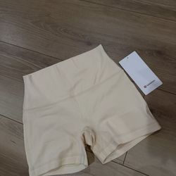 Lululemon Align Shorts 4”