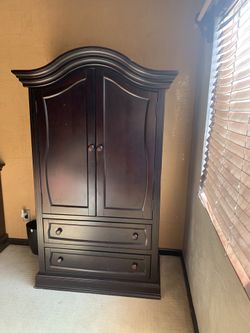 Bedroom set