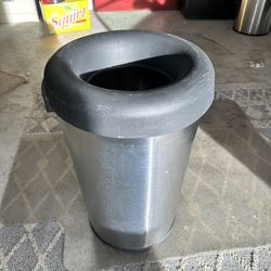 13 Gallon Open Top trTrash Cans. I have 3, $20 each All 3 for $50