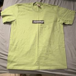 SUPREME FUTURA TEE- BRAND NEW SIZE MEDIUM GREEN