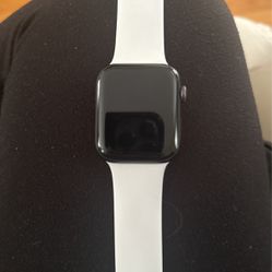 Apple SE watch 